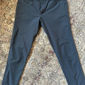 Lululemon ABC pants in black, size 33.